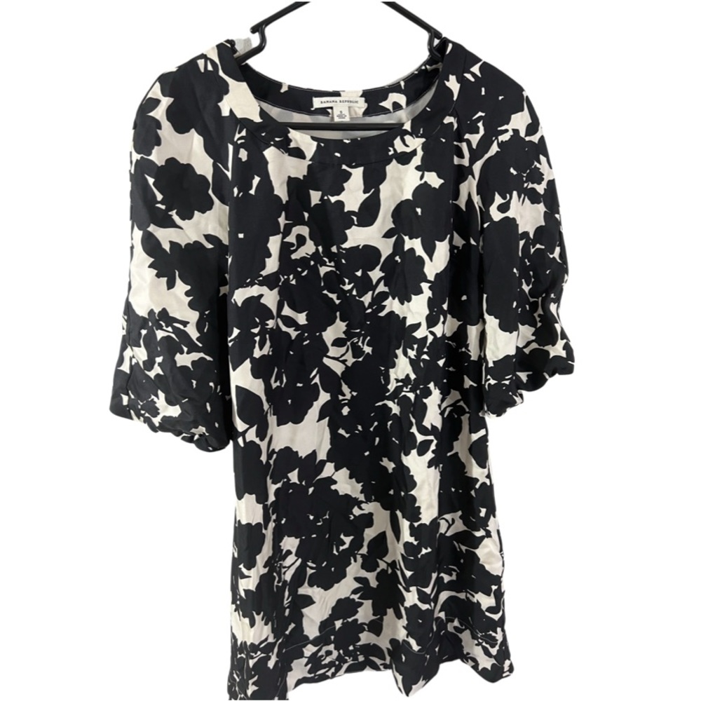 Banana Republic floral‎ dress